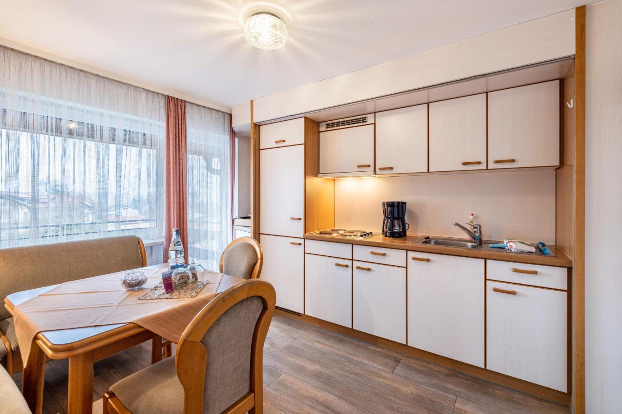 Gaestehaus Kunkelmann Mit Sauna โฮเคนชวันด์ ภายนอก รูปภาพ